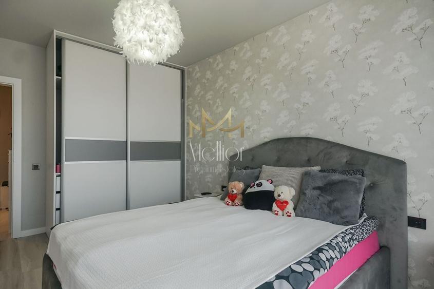 Apartament cu 3 camere semidecomandat, mobilat în Zorilor