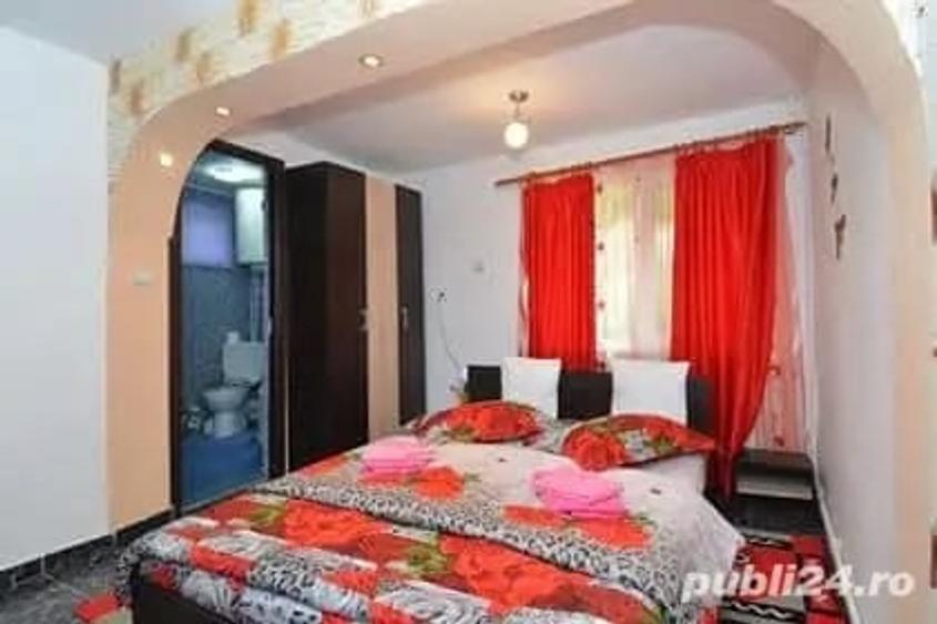Casă cu Teren 1200 Mp în Eșelnița