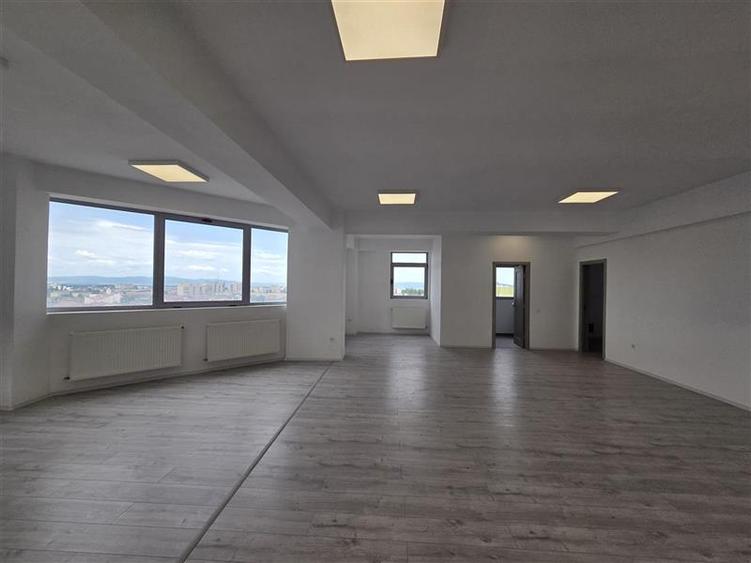 Apartament 3 camere Centrul Civic pretabil co-working hub - 15