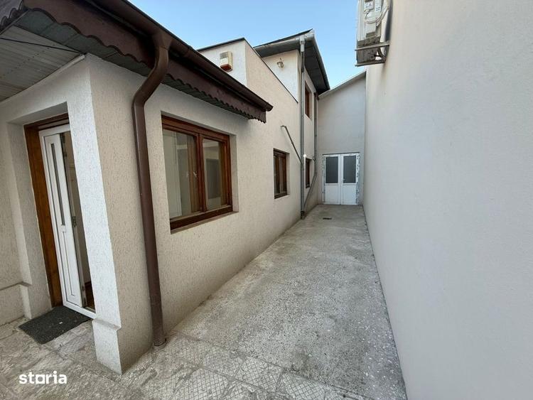 Casă cu 4 camere cu Teren 261 Mp în Rovine