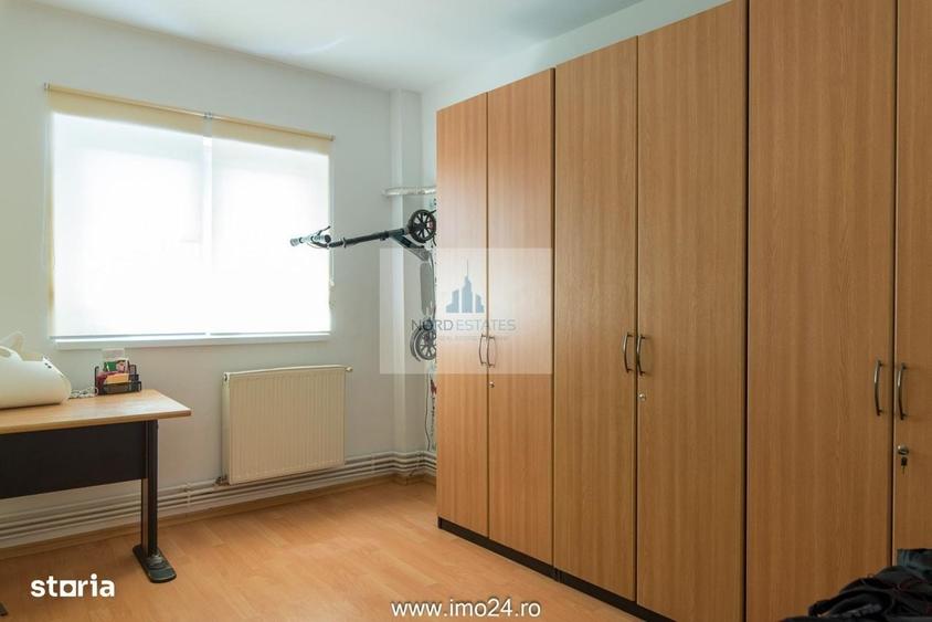 Apartament cu 4 camere semidecomandat în Sud