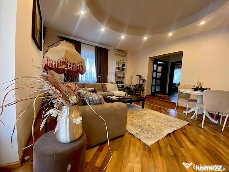 Casă cu 5 camere cu Teren 270 Mp în Dămăroaia