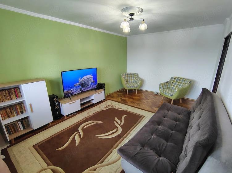Apartament cu 3 camere decomandat în Nord