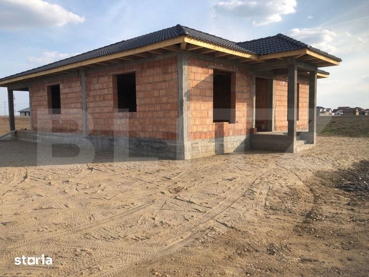 Casă cu 4 camere cu Teren 600 Mp în Botiz