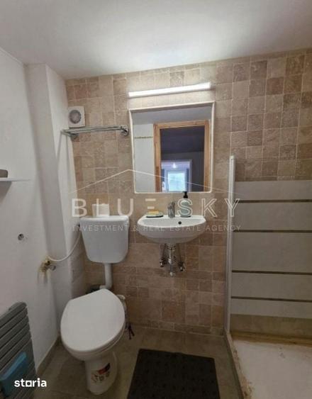 Casă cu 4 camere cu Teren 96 Mp în Delfinariu