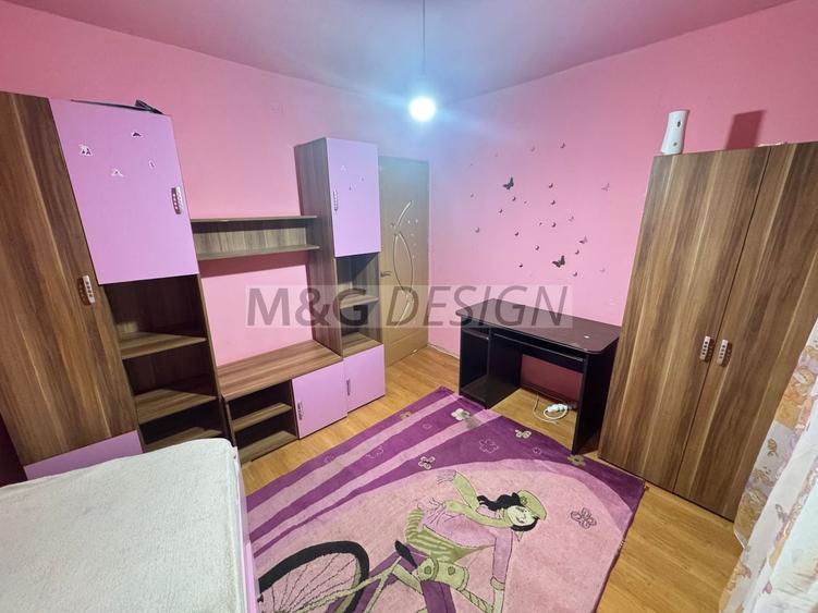 Apartament cu 3 camere decomandat în Complex Studențesc