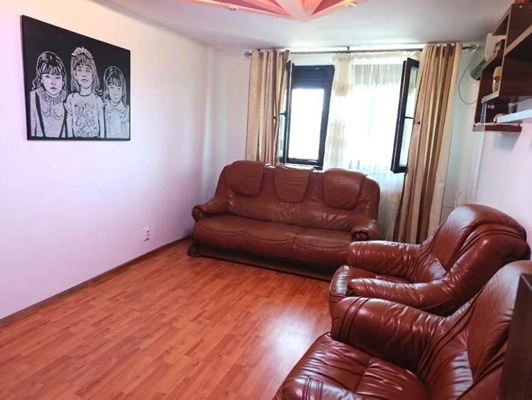 Apartament cu 2 camere decomandat în Titan