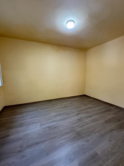 Casă individuală cu 3 camere cu Canalizare în Brâncoveanu