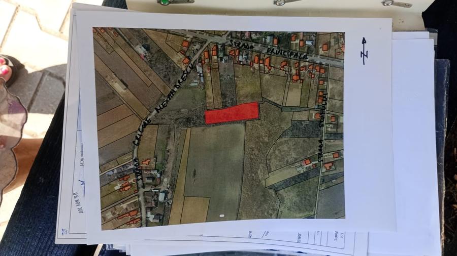 Teren Construcții intravilan de 1700 mp, în Periș