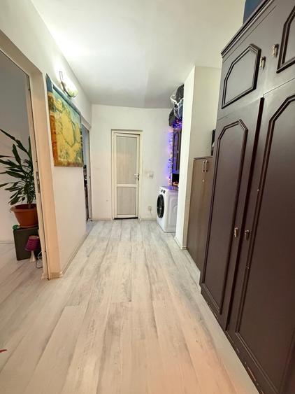 3 camere 2 bai 76mp etaj intermediar bloc pe cadre zona Nicolina - 3
