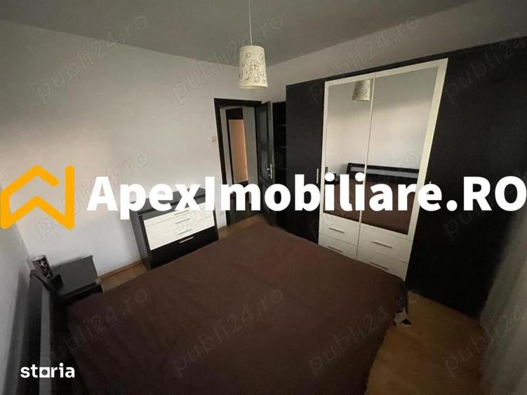 Apartament cu 3 camere decomandat, mobilat în Drumul Taberei
