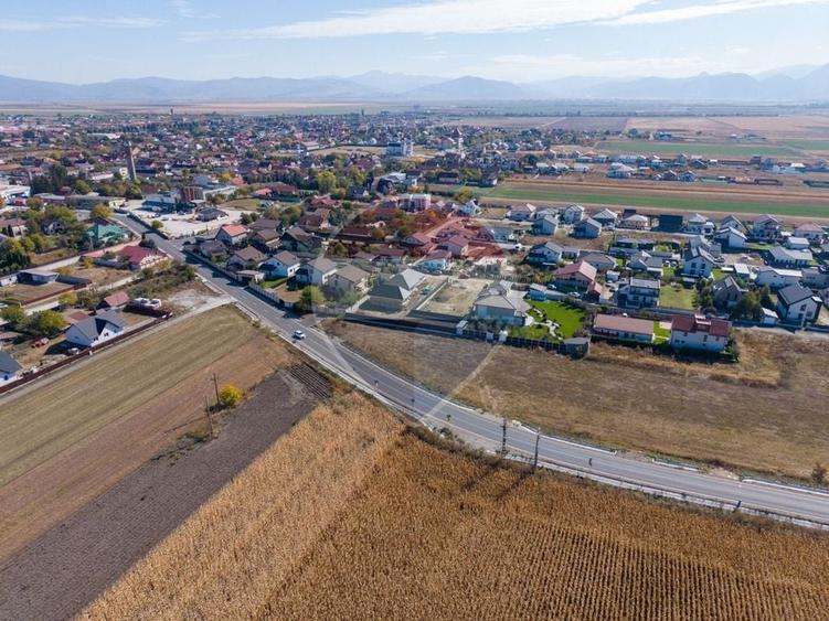 Teren Construcții intravilan de 824 mp, în Hărman