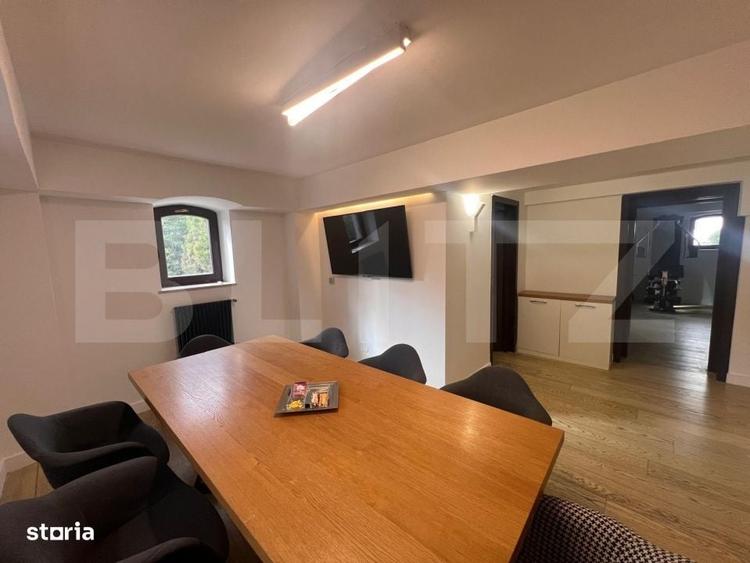 Casă cu 4 camere cu Teren 1300 Mp în Central