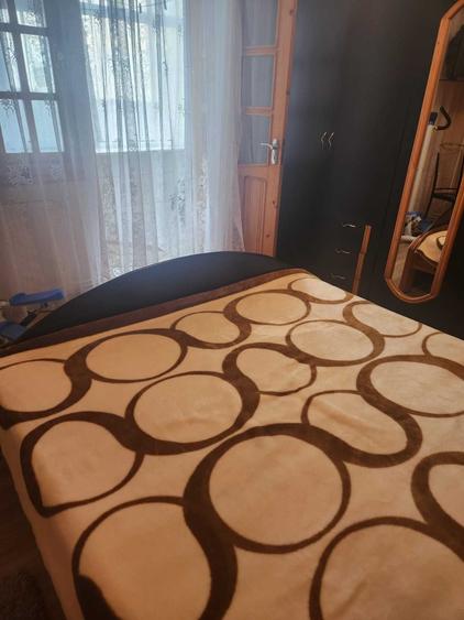 Apartament cu 3 camere decomandat în Buzaului