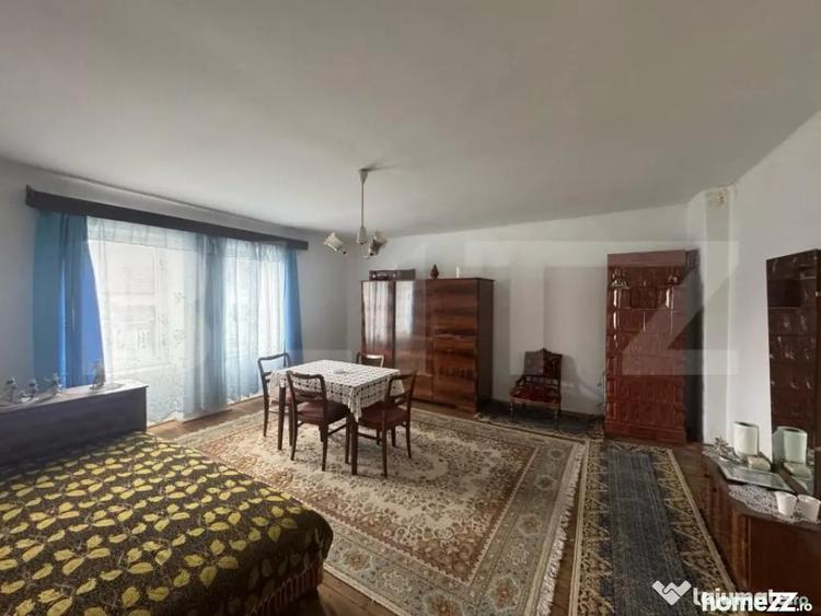 Casă cu 3 camere cu Teren 3340 Mp în Central