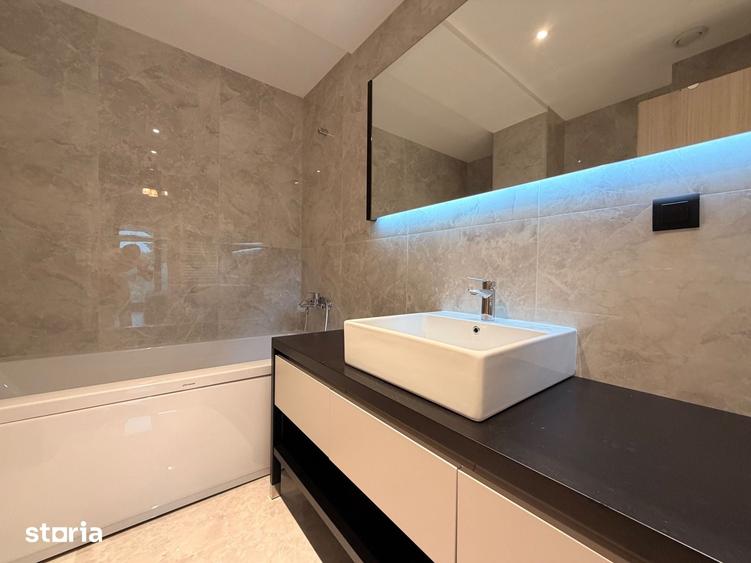 Apartament cu 3 camere în Decebal