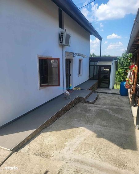 Casă cu 4 camere cu Teren 1200 Mp în Măgura
