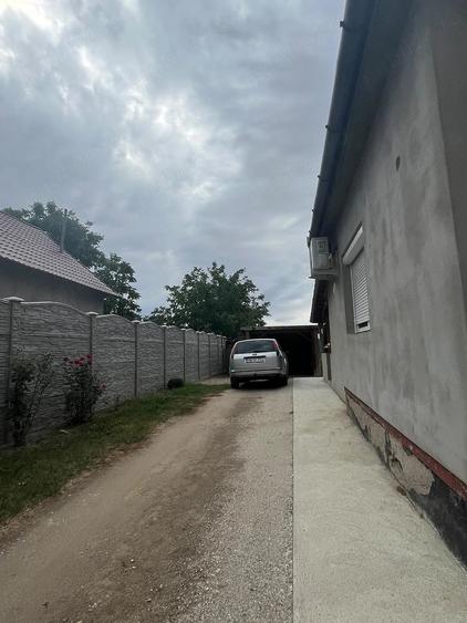 Casă cu Teren 9 Mp în Vetiș