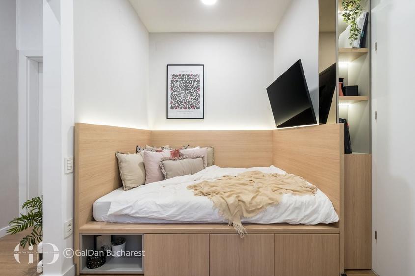 Apartament cu 3 camere decomandat, mobilat în Romană