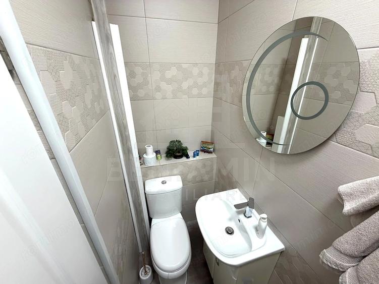 Apartament cu 3 camere semidecomandat în Nord