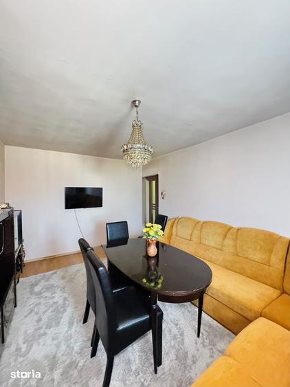 Apartament cu 3 camere decomandat în Central