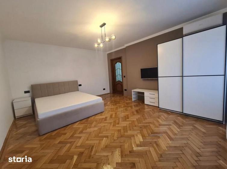 Garsonieră în Decebal
