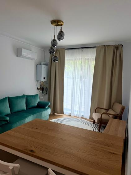 Apartament cu 2 camere semidecomandat în Vatra Luminoasă