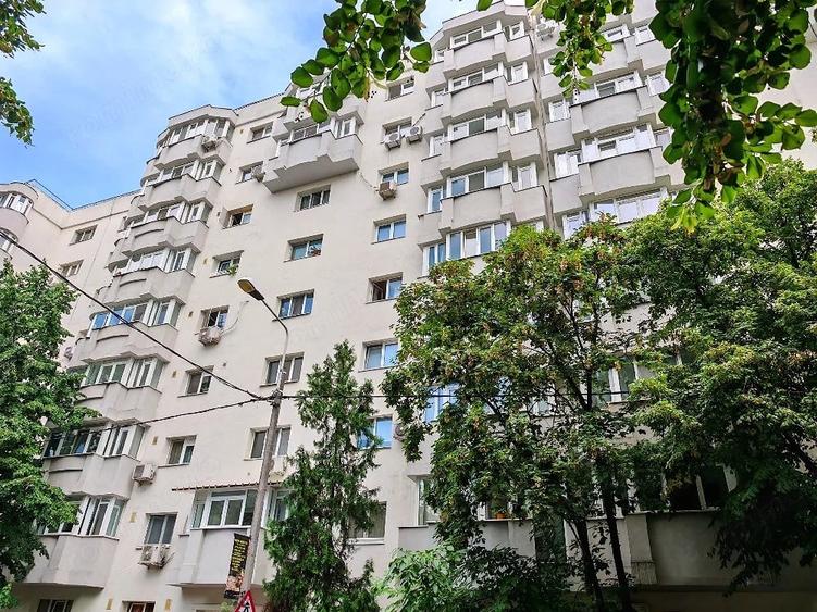Apartament cu 4 camere decomandat în Centrul Civic