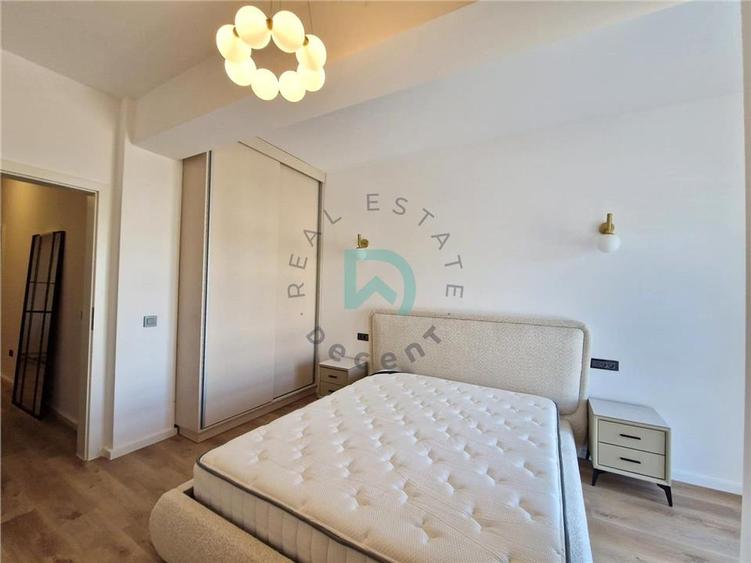 Apartament cu 2 camere decomandat, mobilat în Tractorul