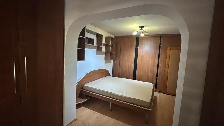 Inchiriez apartament 2camere central , etaj 1/3 pe termen lung si contract la ANAF - 3