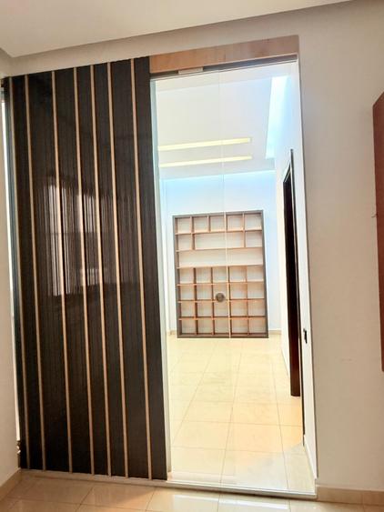 Apartament cu 4 camere decomandat în Magheru
