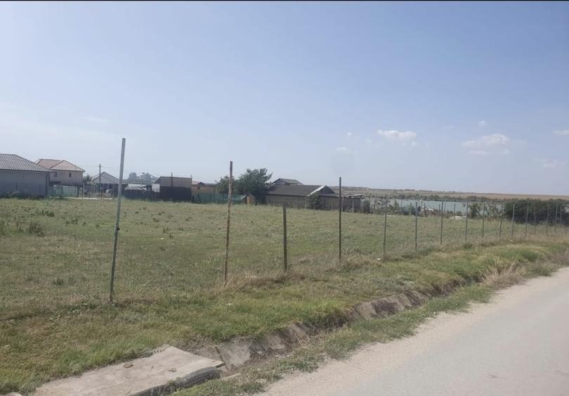 Teren Construcții intravilan de 550 mp, în Corbu