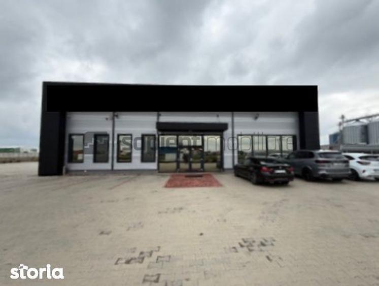 Spațiu comercial, de 585 mp, în Mădăras