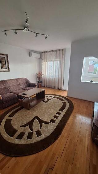 Apartament cu 3 camere decomandat în Popoveni