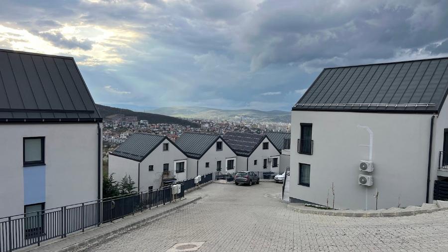 Birou, de 100 mp, în Europa