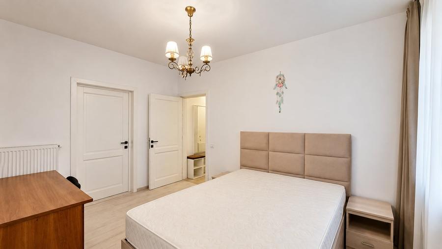 Apartament cu 3 camere semidecomandat, mobilat în Floreasca