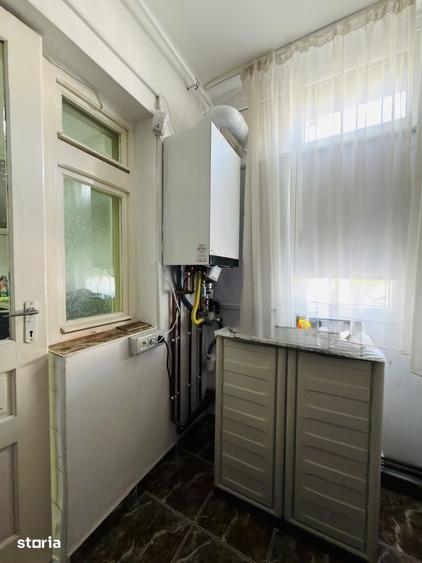 Apartament cu 3 camere decomandat, mobilat în Soarelui