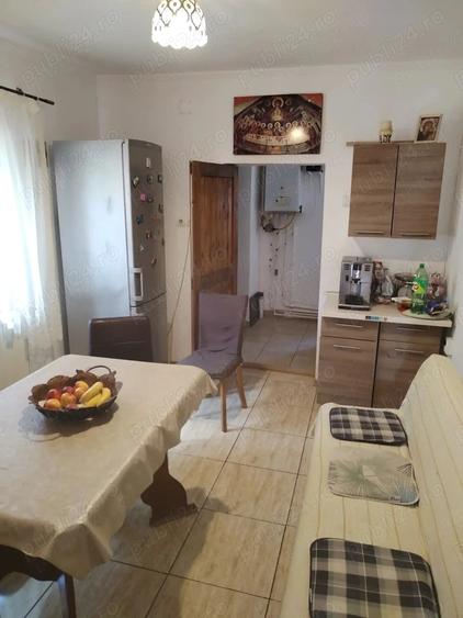 Casă cu 4 camere cu Teren 211 Mp în Palas