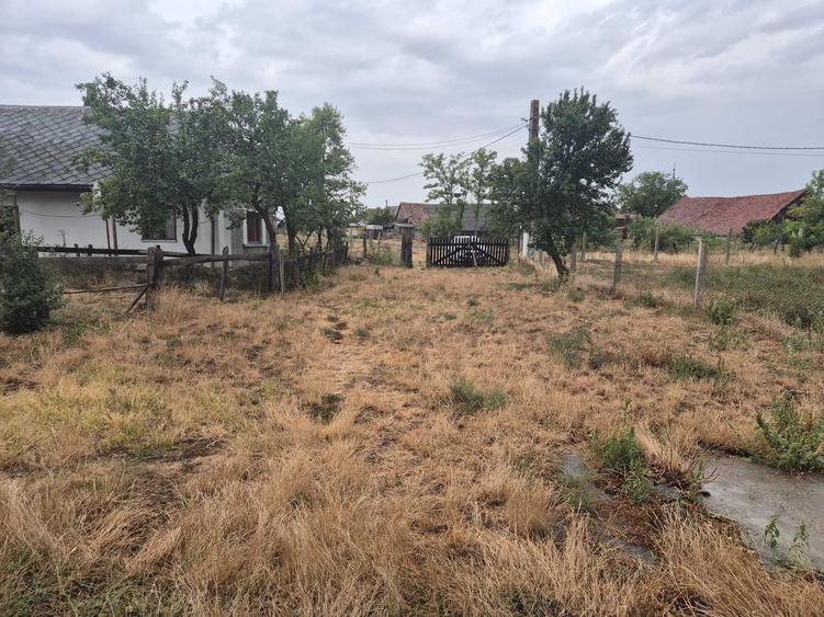 Casă cu 2 camere în Hotoan