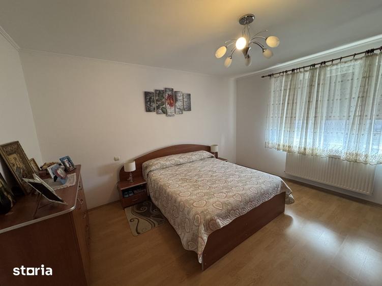 Casă cu 3 camere cu Teren 1483 Mp în Moftin