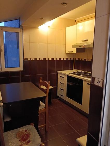 Apartament cu 2 camere decomandat în Ostroveni