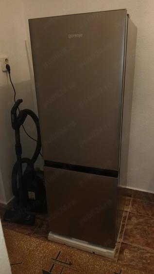 Apartament cu 2 camere decomandat în Micro 20