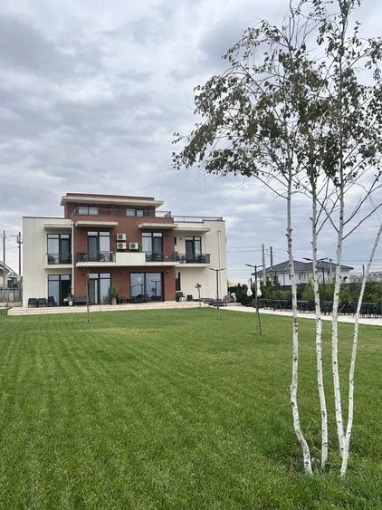 Casă cu 4 camere cu Teren 1500 Mp în Central