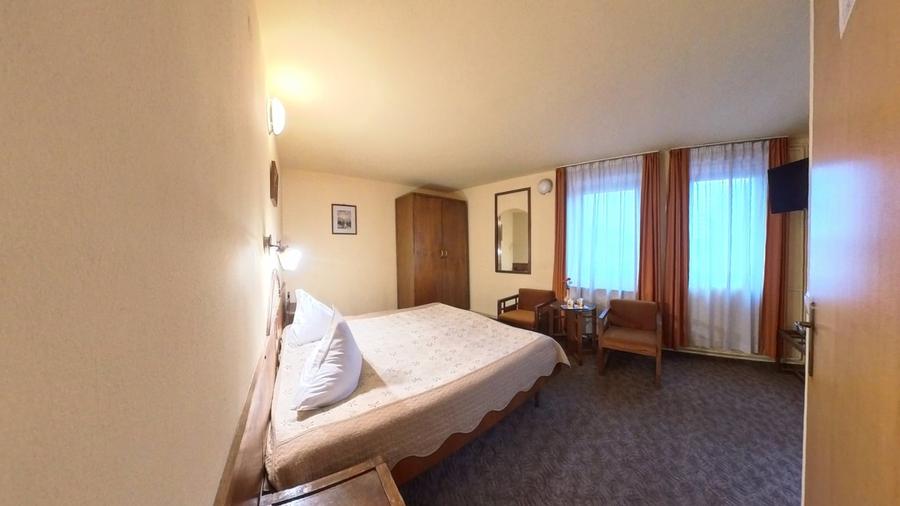 Hotel/Pensiune, de 15 mp, în Griviței