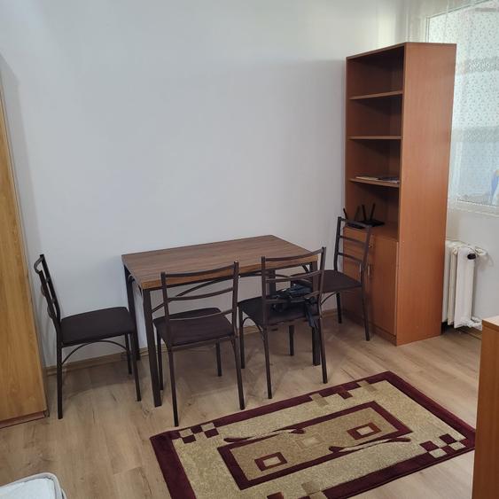 Garsonieră semidecomandată în Berceni