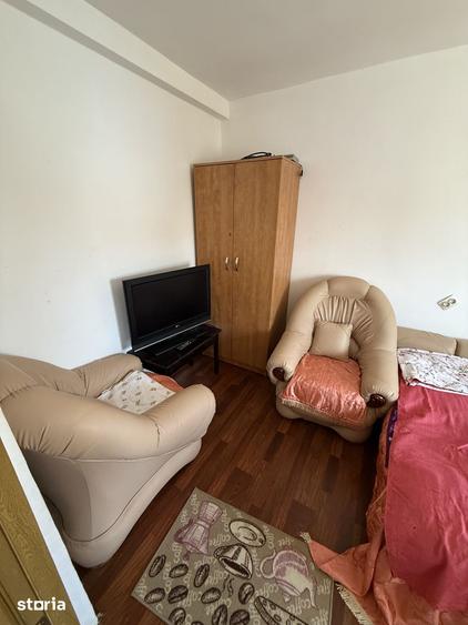 Apartament cu 2 camere semidecomandat în Exterior Vest