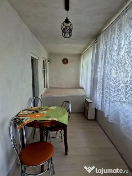 Casă cu 3 camere în Golfin