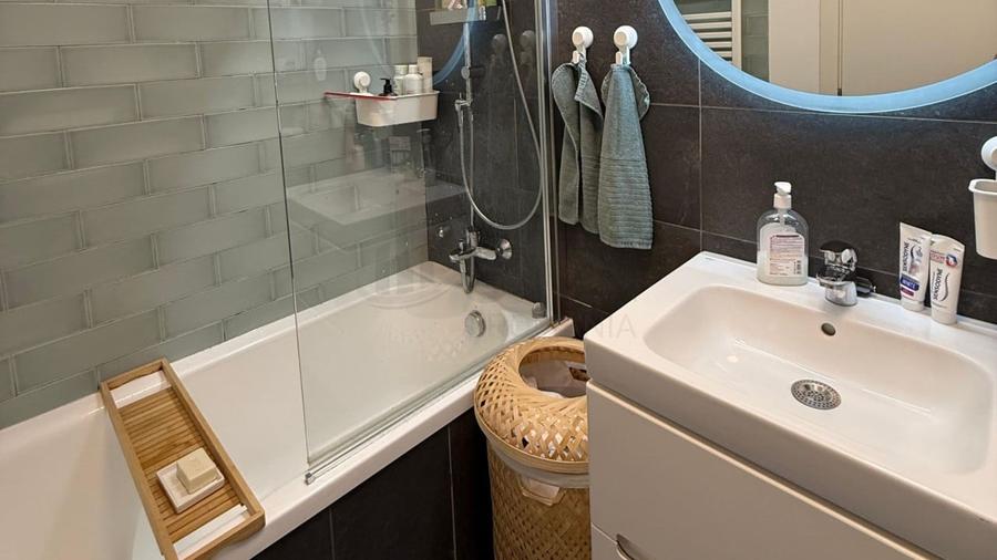 Apartament cu 2 camere decomandat, mobilat în Basarabia