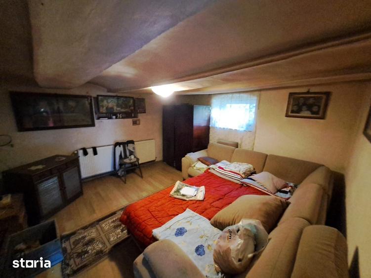 Casă cu 3 camere cu Teren 800 Mp în Slimnic
