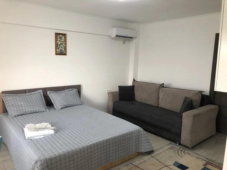 Garsonieră decomandată în Central